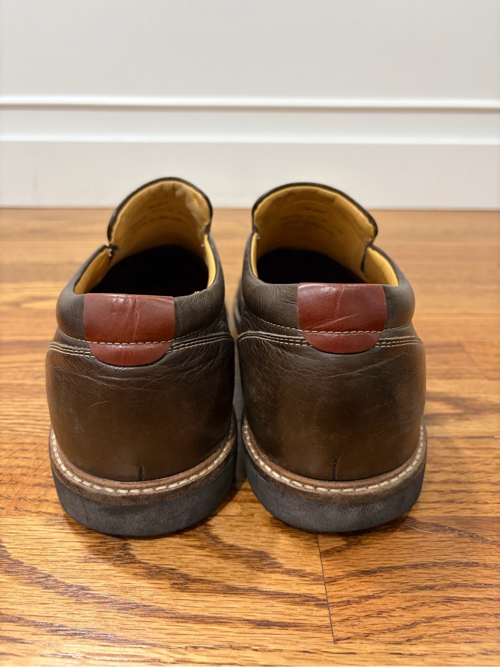 Johnston & Murphy Barlow Venetian Slip-on Shoes - Brown Sheepskin (11.5) - Picture 4 of 7